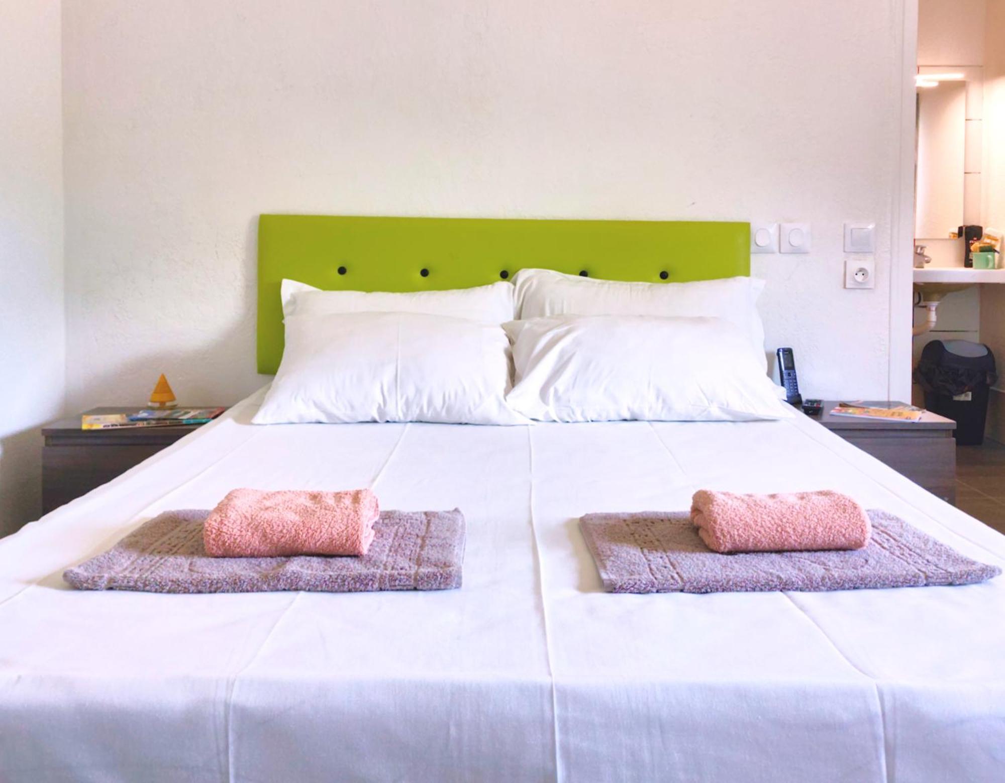 Hotel La Voile Bleue La Richardais Ngoại thất bức ảnh