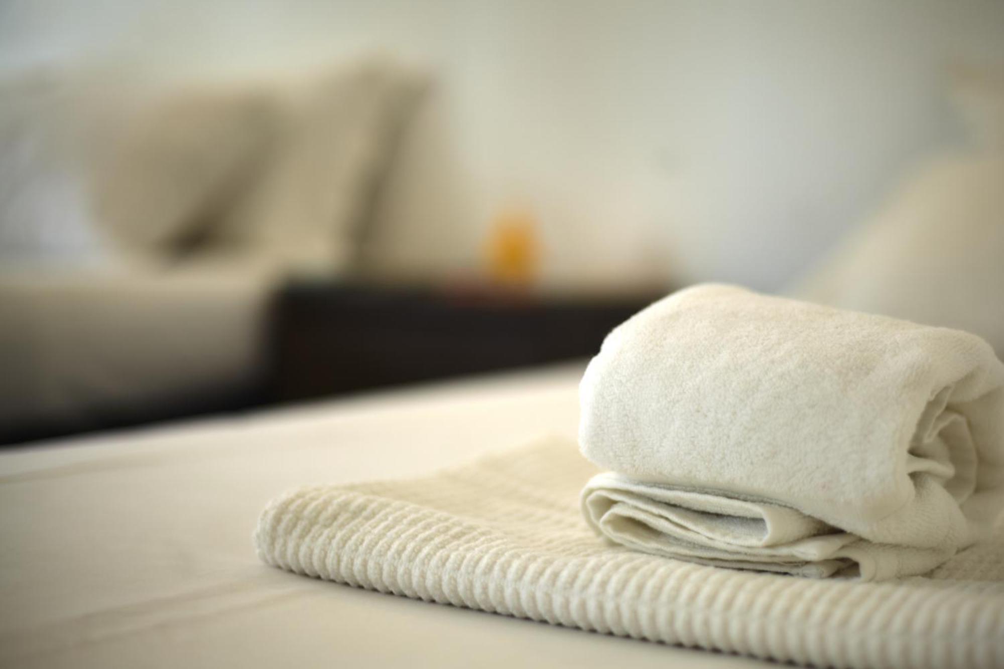 Hotel La Voile Bleue La Richardais Phòng bức ảnh