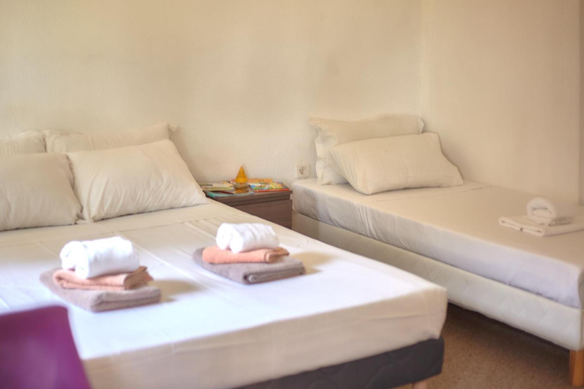 Hotel La Voile Bleue La Richardais Phòng bức ảnh