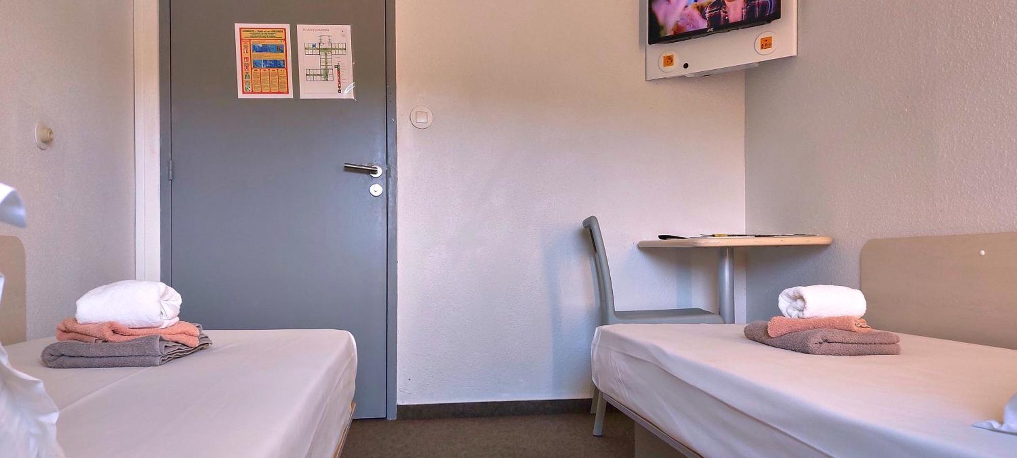 Hotel La Voile Bleue La Richardais Phòng bức ảnh