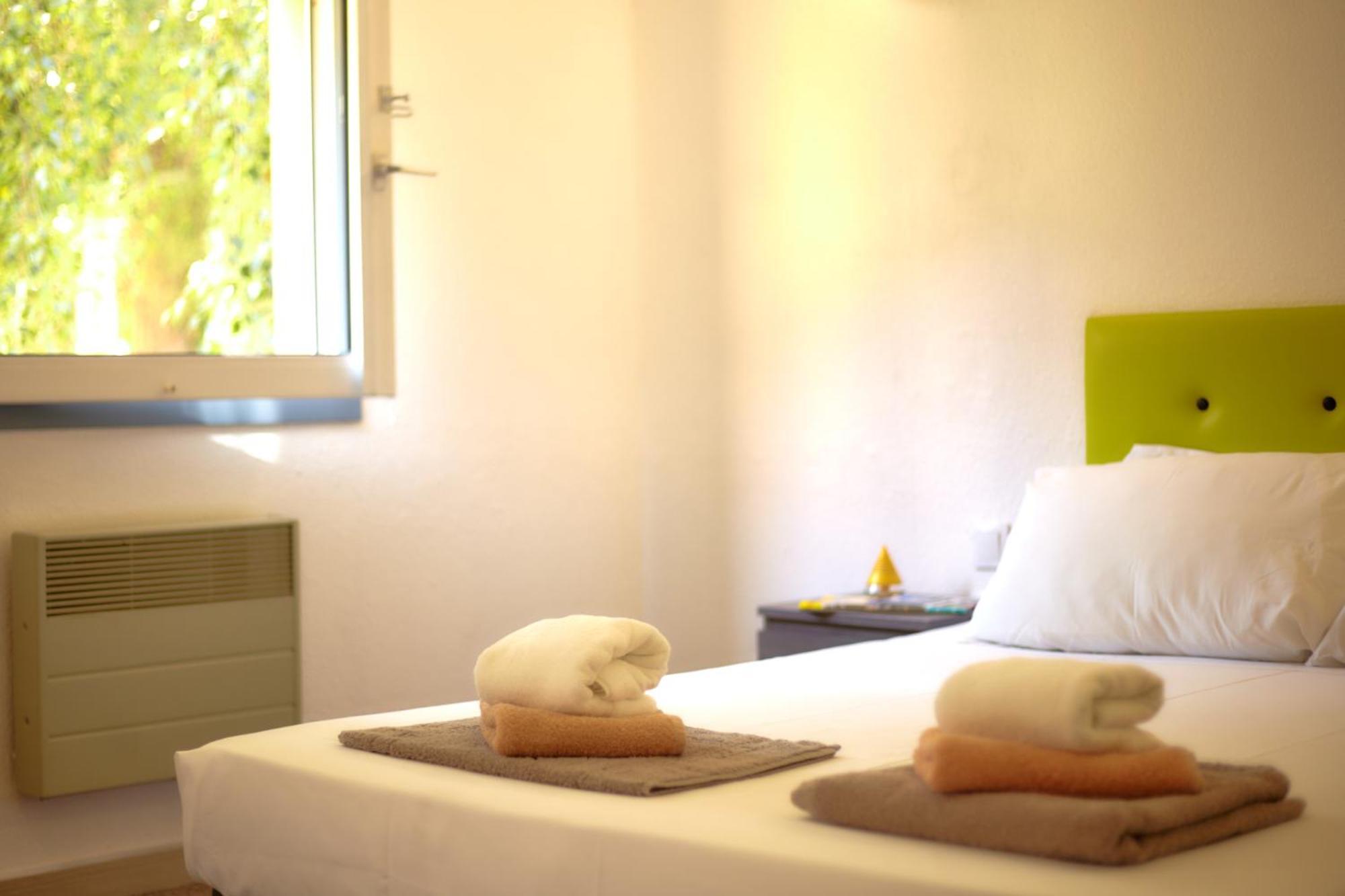 Hotel La Voile Bleue La Richardais Ngoại thất bức ảnh