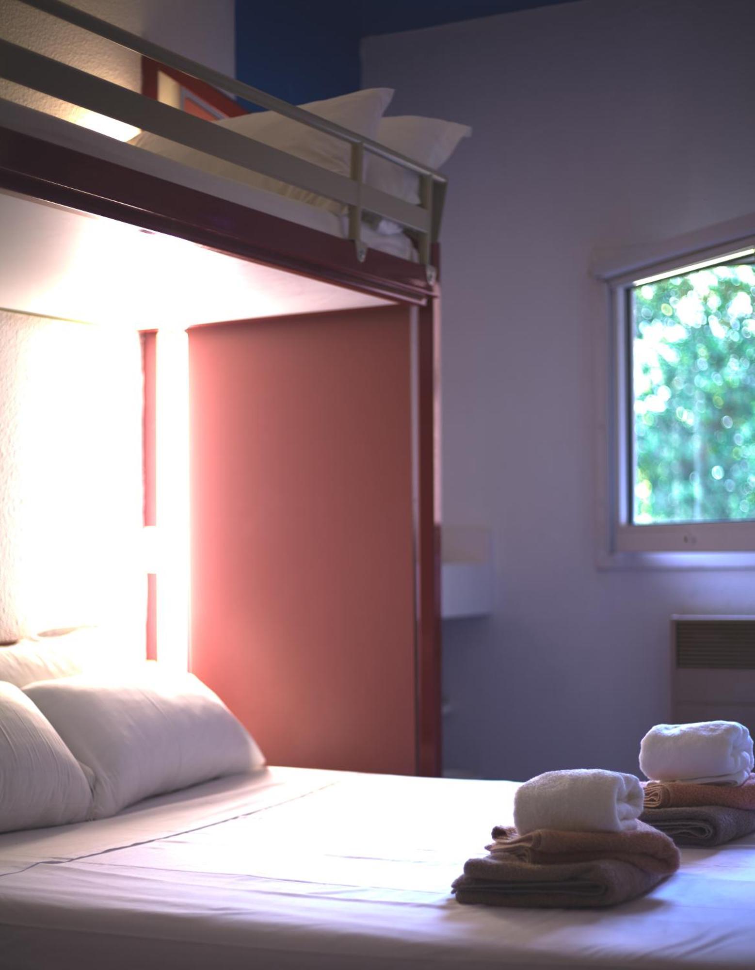 Hotel La Voile Bleue La Richardais Ngoại thất bức ảnh