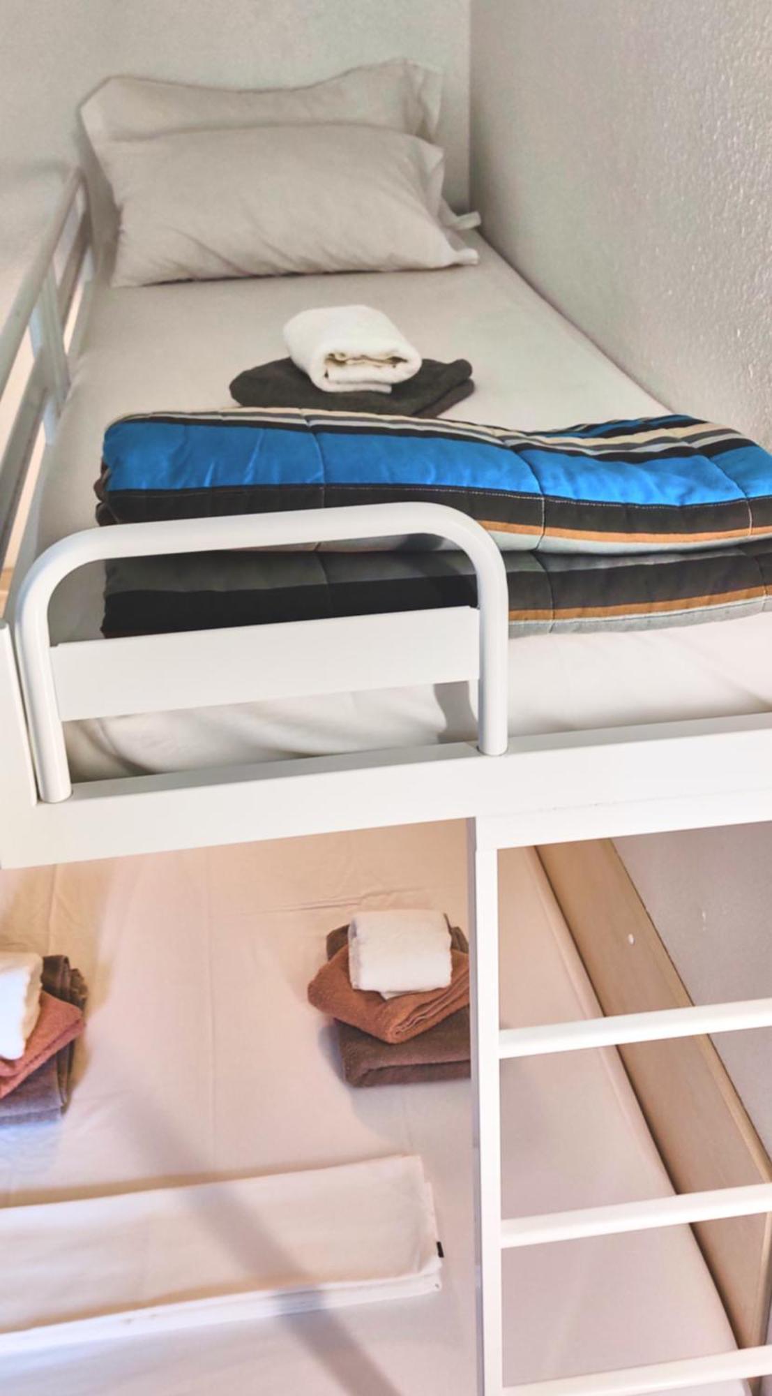 Hotel La Voile Bleue La Richardais Phòng bức ảnh