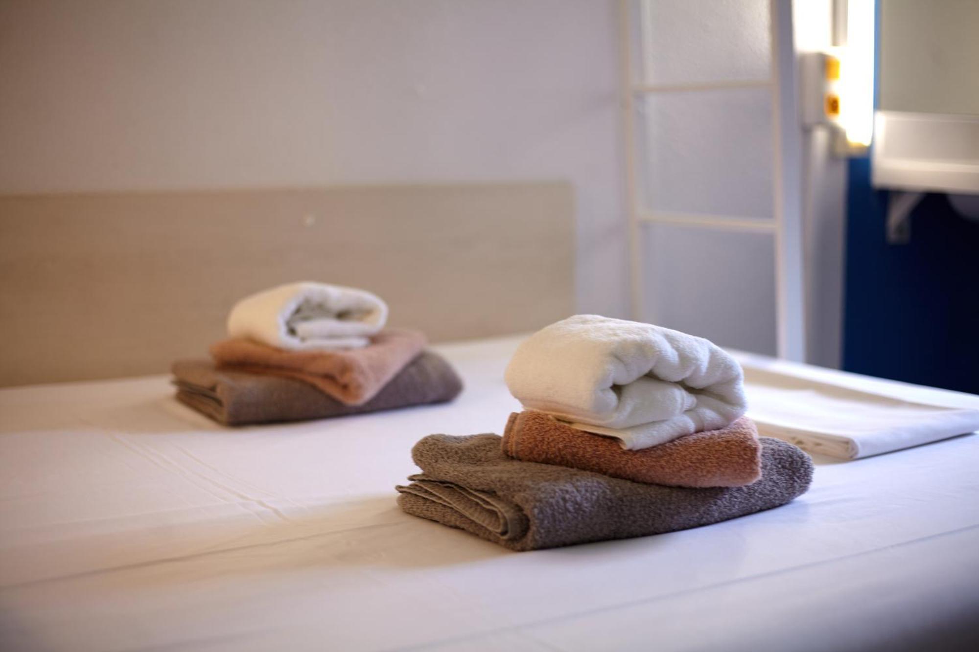 Hotel La Voile Bleue La Richardais Ngoại thất bức ảnh