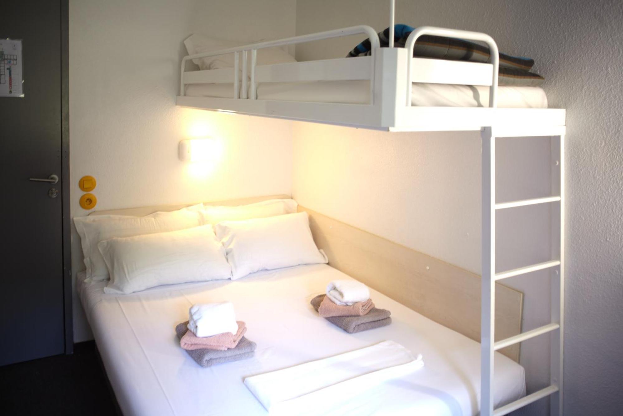 Hotel La Voile Bleue La Richardais Phòng bức ảnh